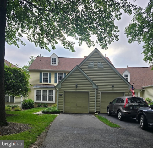 721 Kincaid Mills Ln, Wallingford, PA 19086 - view of front of property featuring an attached garage, driveway, and a front yard