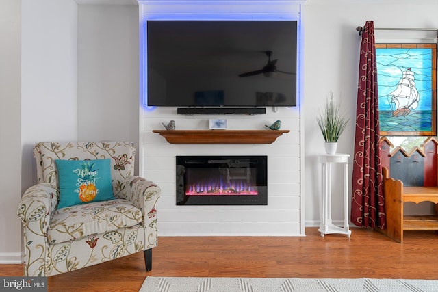 470 N Nautilus Dr, Manahawkin, NJ 08050 - living area with wood finished floors and a glass covered fireplace