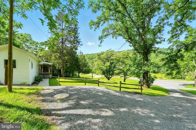 14 Summit Point Dr, Front Royal, VA 22630 - view of yard