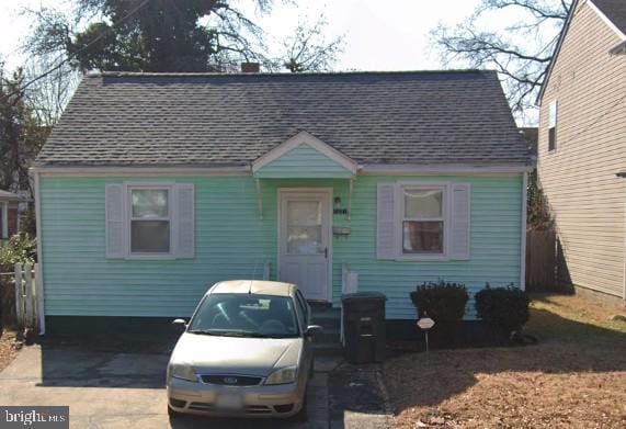 1231 W 27th St, Norfolk, VA 23508 - view of front of home with roof with shingles