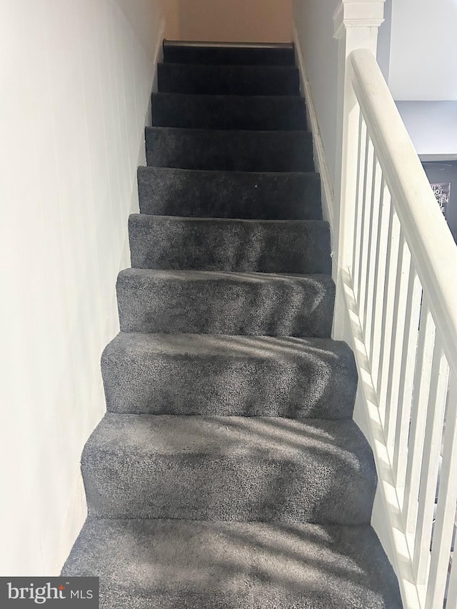 6540 Parnell Ave, Baltimore, MD 21222 - view of stairway
