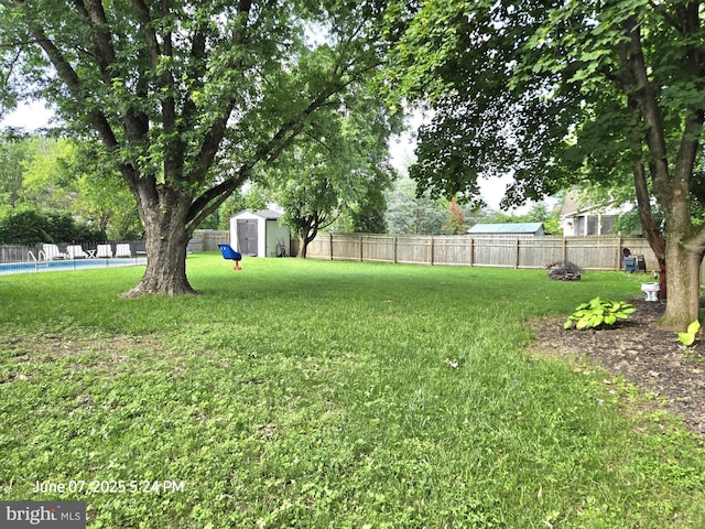 17 Goldenrod Dr, Carlisle, PA 17015 - view of yard