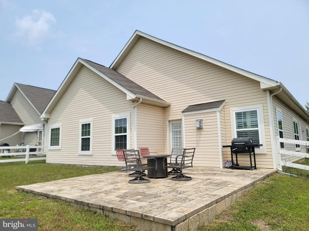 11257 Yellowstone Ct, White Plains, MD 20695 - rear view of property with a patio