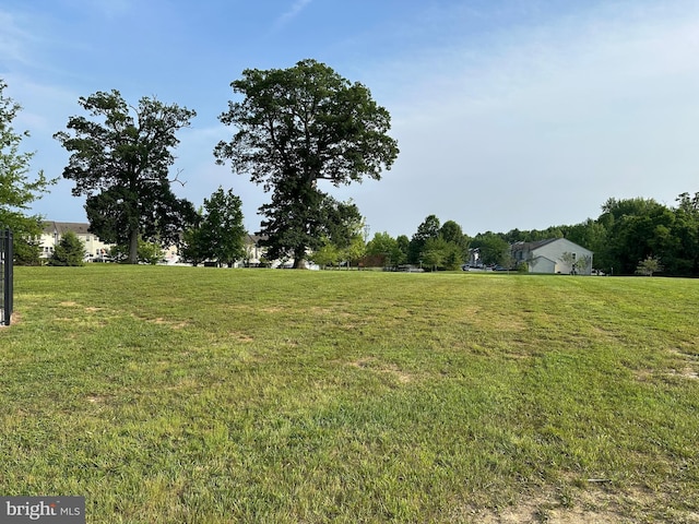 182 Mohegan Dr, Havre De Grace, MD 21078 - view of green lawn
