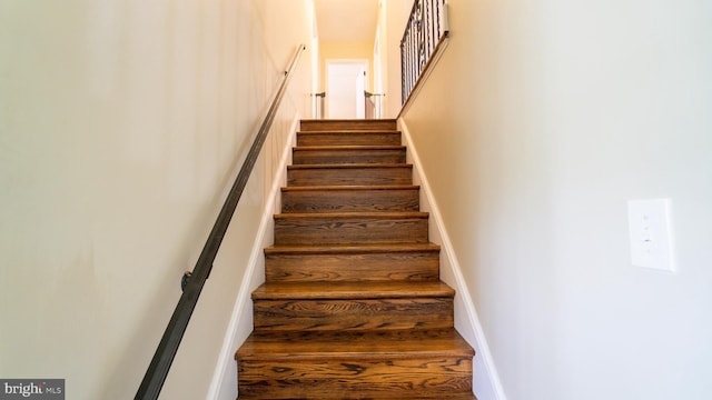 3809 Carriage House Dr, Camp Hill, PA 17011 - stairway featuring baseboards