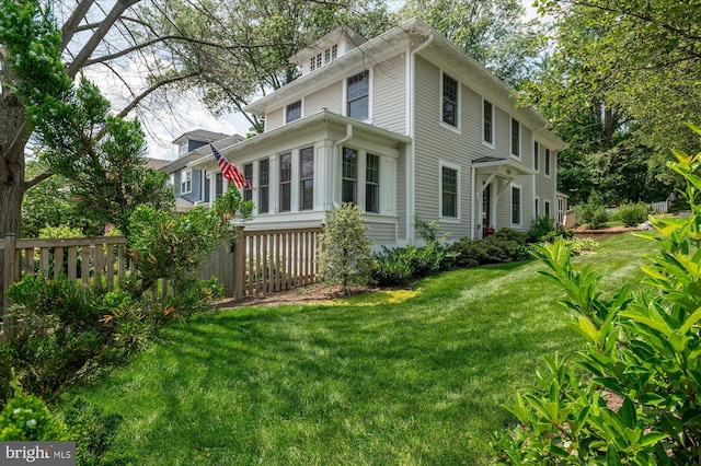 200 W Monroe Ave, Alexandria, VA 22301 - view of side of home