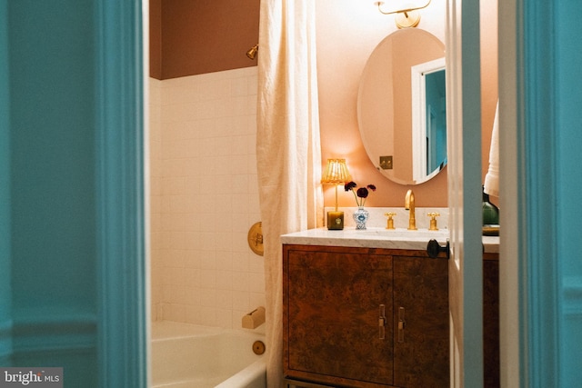 708 9th St SE, Washington, DC 20003 - full bath featuring shower / bath combo and vanity