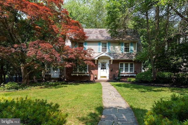 1 Kensington Ave, Trenton, NJ 08618 - view of front of house with a front yard and brick siding
