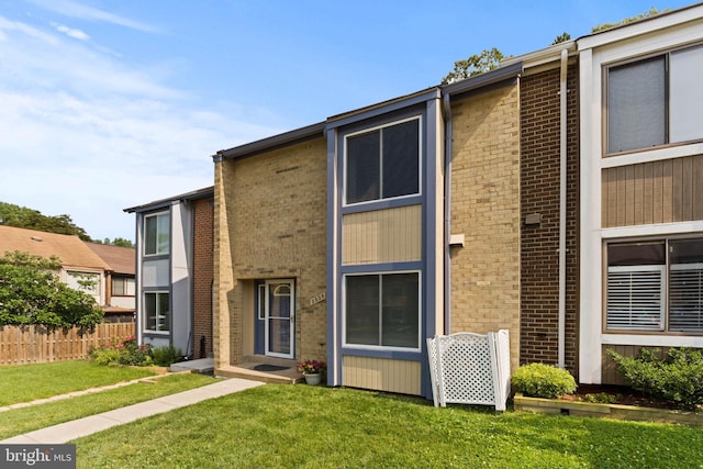 2825 Cambridge Dr, Woodbridge, VA 22192 - rear view of house with brick siding