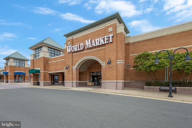 6943 Deer Run Dr, Alexandria, VA 22306 - view of building exterior