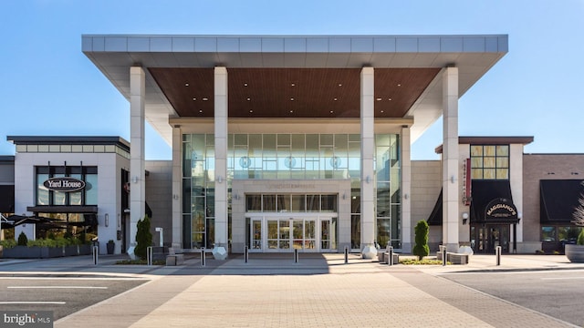 6943 Deer Run Dr, Alexandria, VA 22306 - view of building exterior