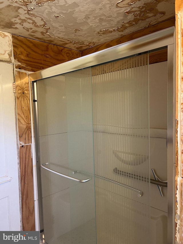 1969 Victory Dr, Baltimore, MD 21227 - bathroom featuring a shower stall