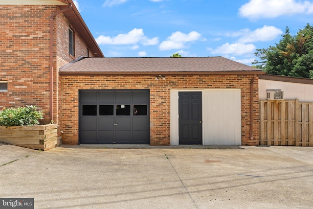 1003 Cedar Park Rd, Annapolis, MD 21401 - garage featuring driveway