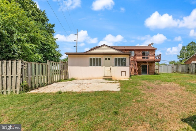 1003 Cedar Park Rd, Annapolis, MD 21401 - back of house featuring a fenced backyard, a deck, and a patio