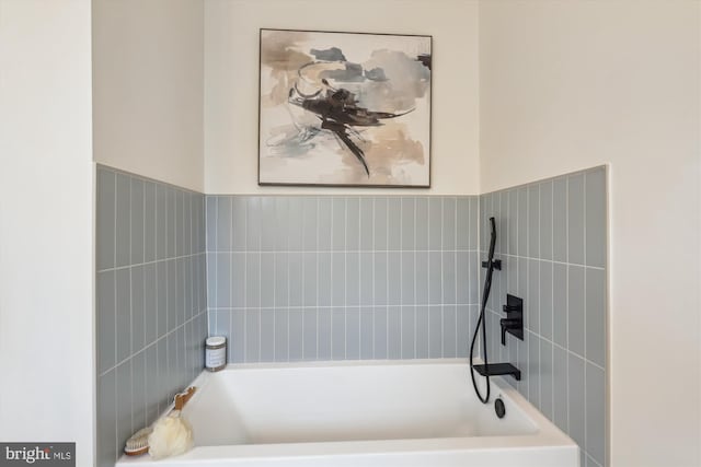 2142 N Dinwiddie St, Arlington, VA 22207 - view of bathroom