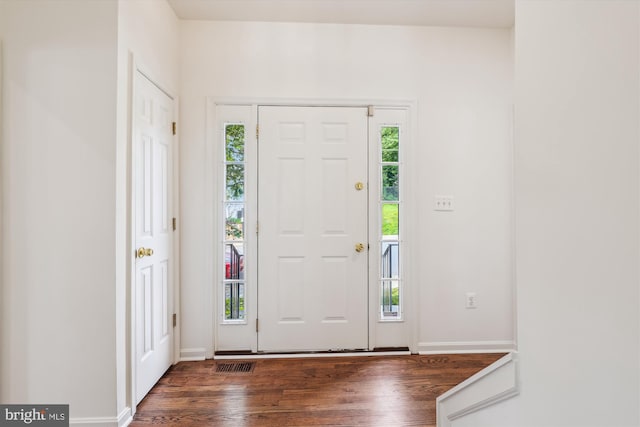 2142 N Dinwiddie St, Arlington, VA 22207 - foyer featuring dark wood-style floors and baseboards