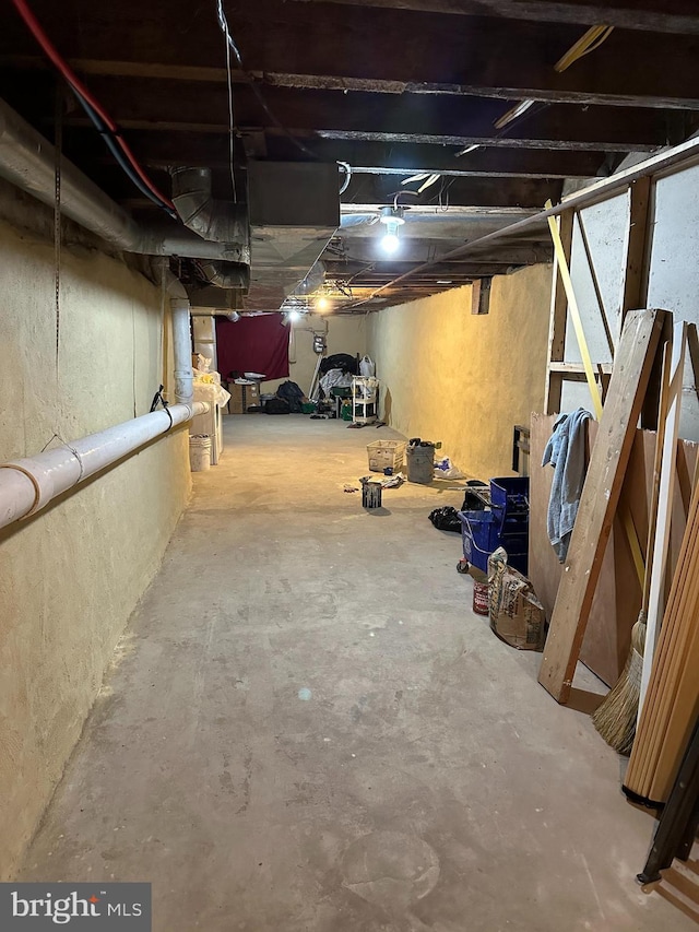 1009 W Susquehanna Ave, Philadelphia, PA 19122 - view of unfinished below grade area