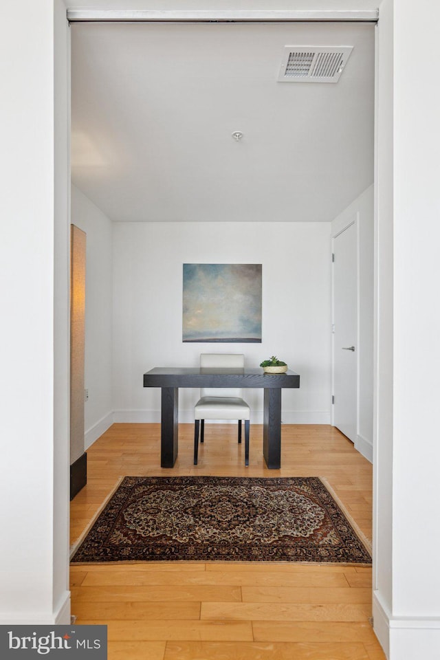 2001 15th St N Unit 1005, Arlington, VA 22201 - office space with wood finished floors and baseboards