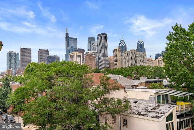 2301 Naudain St, Philadelphia, PA 19146 - skyline view