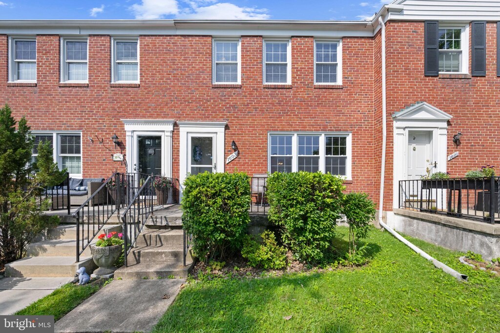 1603 Feldbrook Rd, Baltimore, MD 21286 - multi unit property featuring brick siding and a front yard
