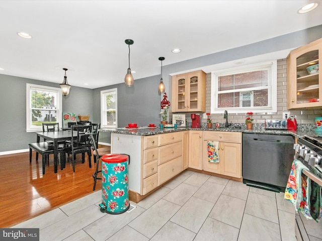 3812 Callaway Ave, Baltimore, MD 21215 - kitchen featuring appliances with stainless steel finishes, light brown cabinetry, a sink, recessed lighting, and baseboards