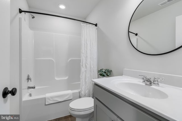 9307 Cedar Forest Dr, Fredericksburg, VA 22408 - full bathroom featuring shower / bath combo with shower curtain, vanity, recessed lighting, and wood finished floors