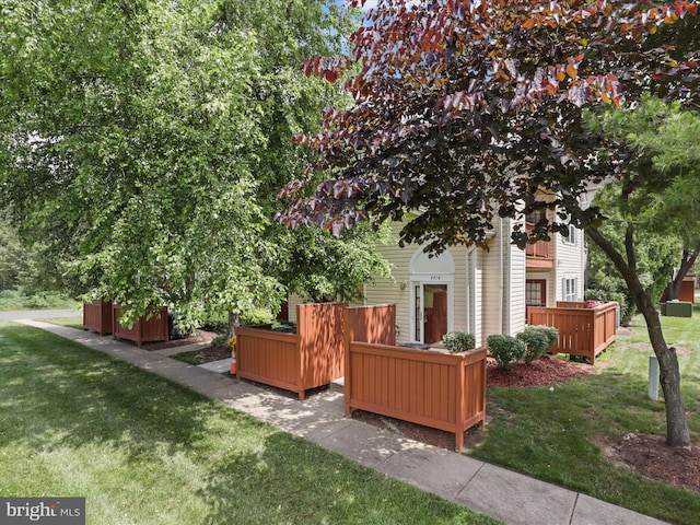 4514 Running Deer Way Unit 390A, Bowie, MD 20720 - view of green lawn