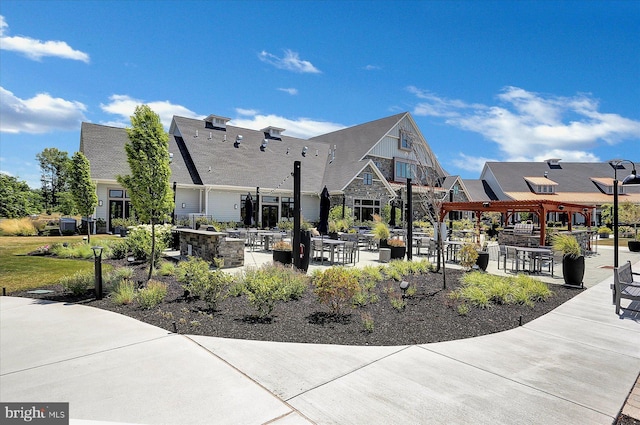27 Quiet Creek Dr, Gettysburg, PA 17325 - view of property's community featuring a pergola and a patio area