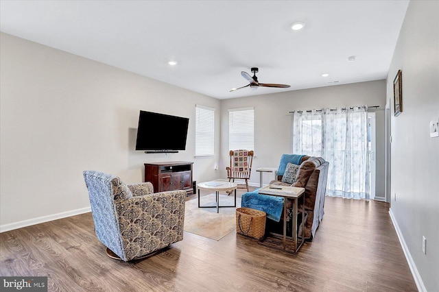 27 Quiet Creek Dr, Gettysburg, PA 17325 - living area with wood finished floors, a ceiling fan, and recessed lighting