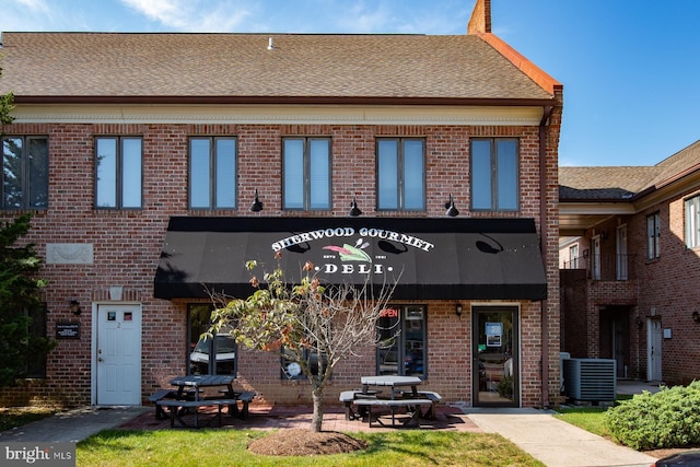 2413 Childs Ln, Alexandria, VA 22308 - view of building exterior