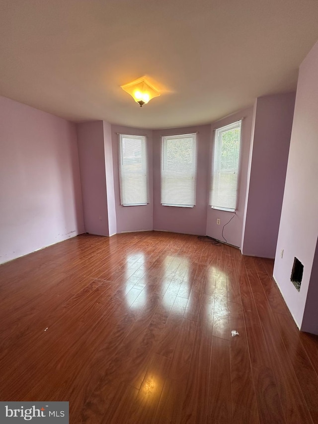 1924 S 21st St, Philadelphia, PA 19145 - unfurnished room featuring wood finished floors