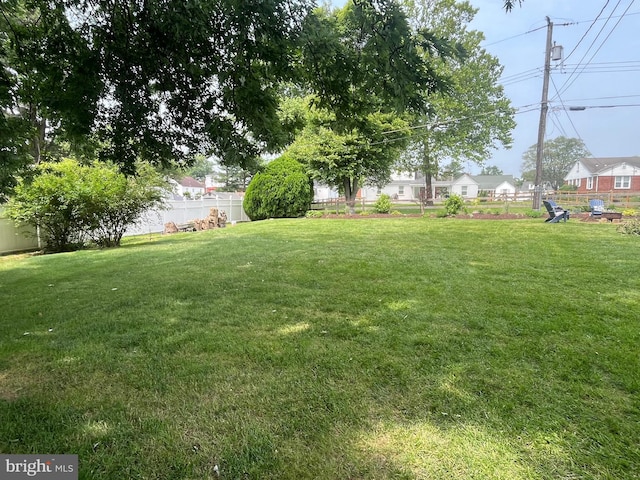 9108 Deborah Ave, Baltimore, MD 21236 - view of yard