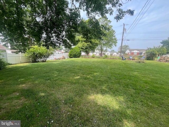 9108 Deborah Ave, Baltimore, MD 21236 - view of yard