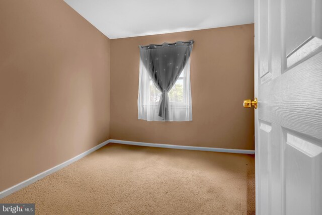 2821 Banks Ct, Dumfries, VA 22026 - carpeted spare room with baseboards