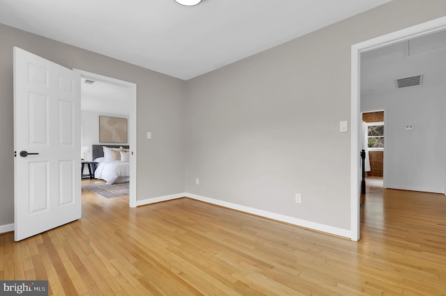 2725 Woodridge Ct, West Friendship, MD 21794 - empty room featuring light wood-type flooring and baseboards