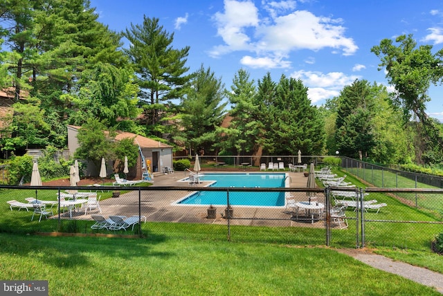 23 Penny Ln Unit 23, Baltimore, MD 21209 - community pool with a patio