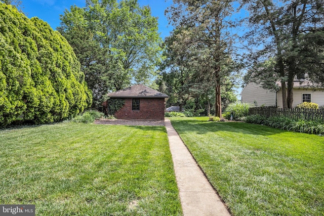302 Bailey St, New Cumberland, PA 17070 - view of yard
