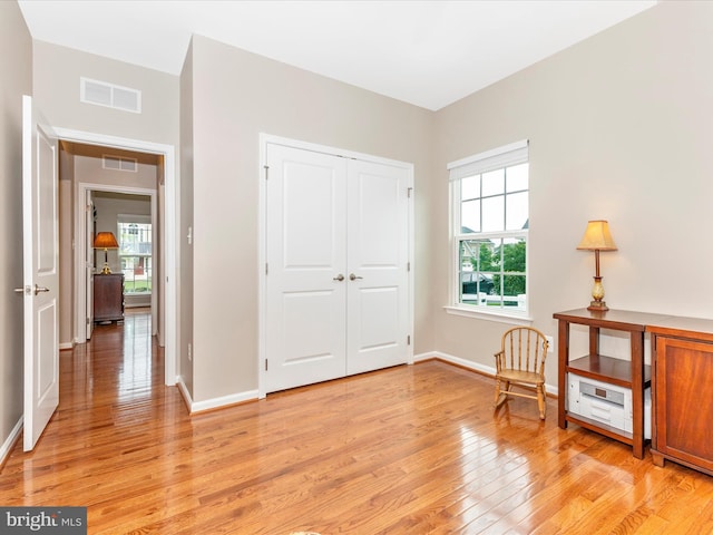 4714 De Invierno, Mount Airy, MD 21771 - sitting room featuring light wood finished floors and baseboards