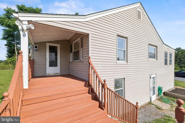 1611 Hudson Hollow Rd, Stephens City, VA 22655 - back of house