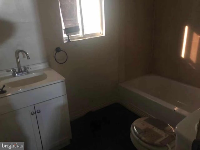 2914 Rutledge St, Philadelphia, PA 19134 - full bathroom featuring toilet and vanity