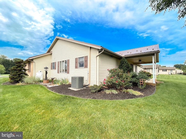60 Parkwood Dr, Greencastle, PA 17225 - view of property exterior featuring a yard and cooling unit