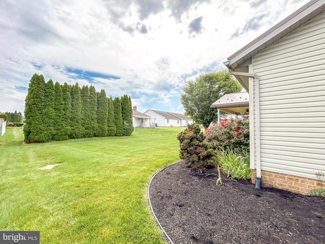 60 Parkwood Dr, Greencastle, PA 17225 - view of green lawn