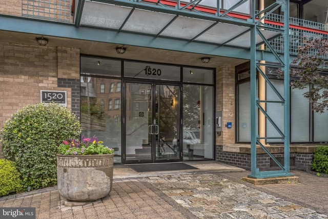 1520 16th St NW Unit 101, Washington, DC 20036 - doorway to property with brick siding