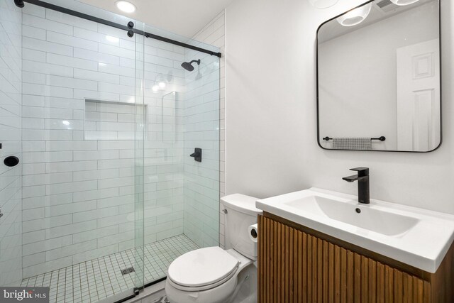 818 Northridge Way, Severna Park, MD 21146 - full bath with vanity and a stall shower