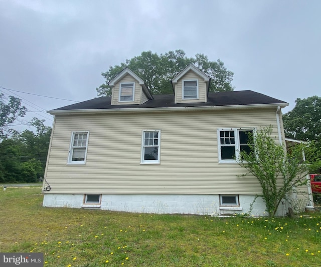 6752 Harding Hwy, Mays Landing, NJ 08330 - view of side of property featuring a yard