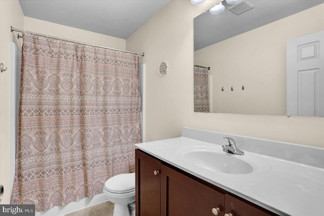 509 W Reeser St, Leesport, PA 19533 - bathroom featuring vanity and toilet