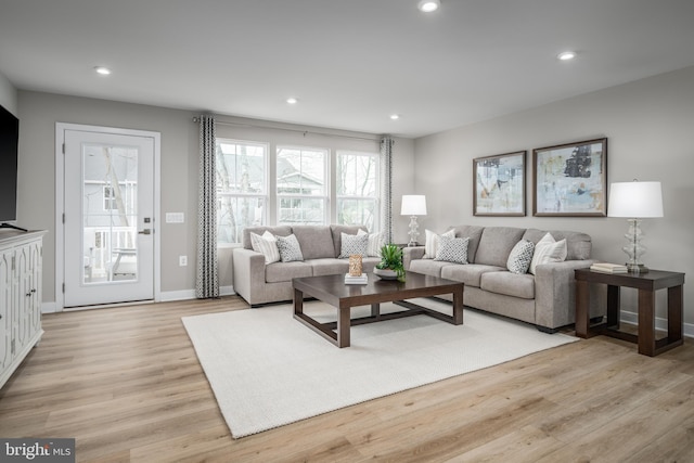 642A Shannon Dr S, Greencastle, PA 17225 - living room with light wood-style floors, recessed lighting, and baseboards