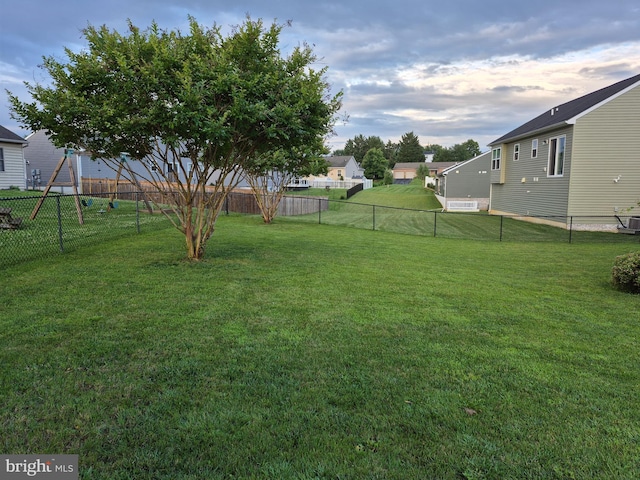 344 Dayspring Ln, Hagerstown, MD 21742 - view of yard with a residential view