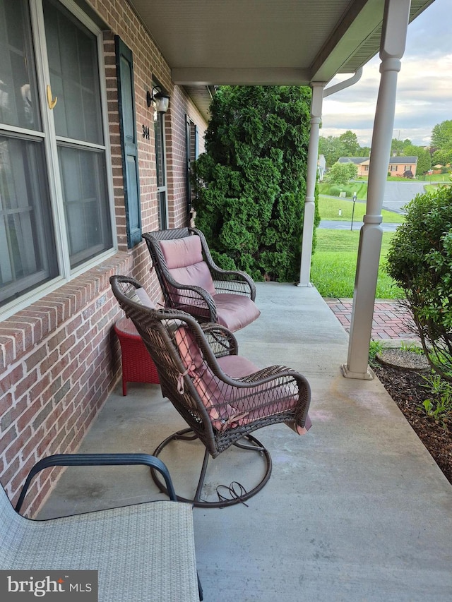 344 Dayspring Ln, Hagerstown, MD 21742 - view of porch