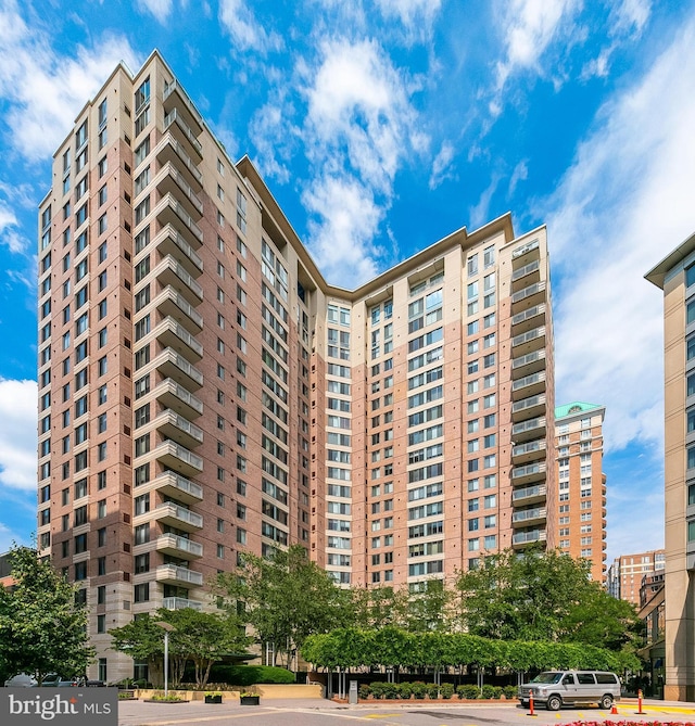851 N Glebe Rd Unit 1413, Arlington, VA 22203 - view of property
